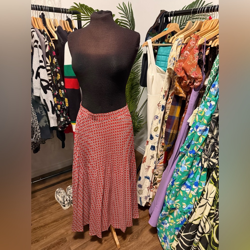 Max Studio Red Patterned Maxi Skirt - Picture 2 of 4